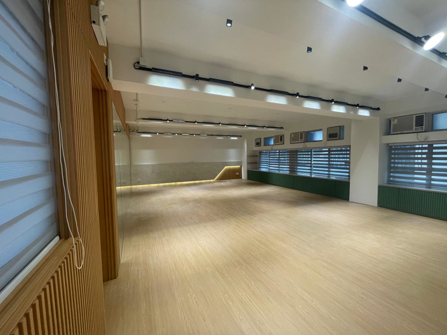CCC CHUEN YUEN COLLEGE ACTIVITY ROOM – Earth Group