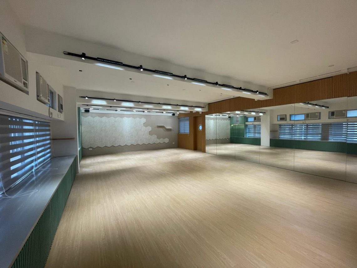 CCC CHUEN YUEN COLLEGE ACTIVITY ROOM – Earth Group